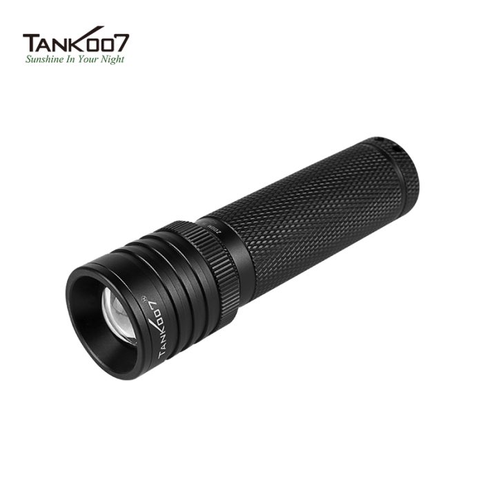 TANK007 dual light source zoom dimmable flashlight light led white light-green light flashlight TK737 - Image 9