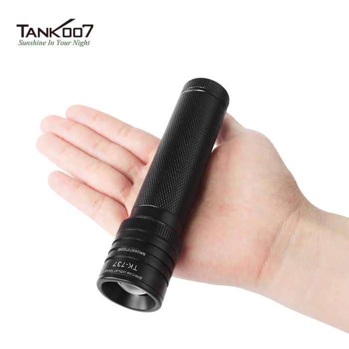 TANK007 dual light source zoom dimmable flashlight light led white light-green light flashlight TK737 - Image 11