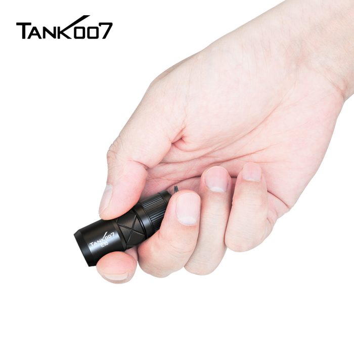 Magnetic mini zoomable flashlight  E16 - Image 7